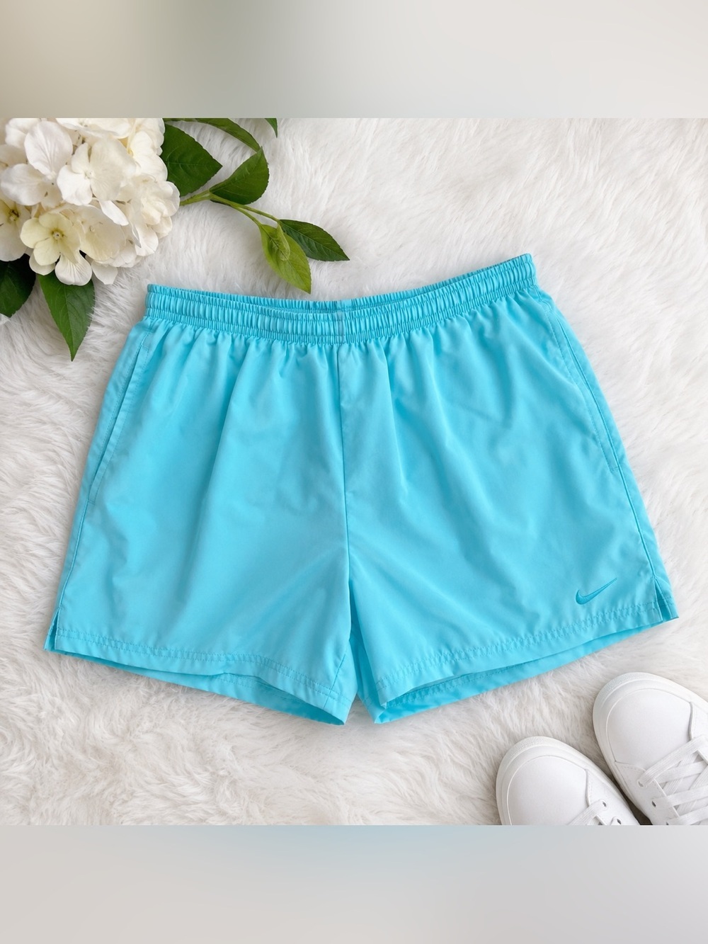 Nike Dri-FIT Woven Running Athletic Shorts Aqua Blue Elastic Waist Women’s Small
